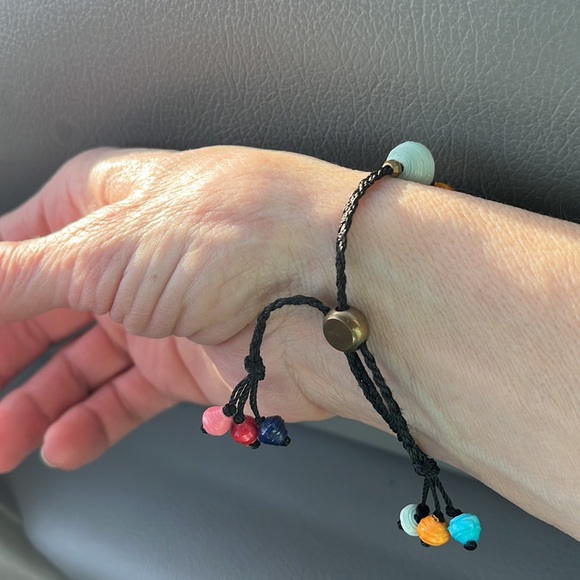 Multi colored paper bead bracelet Noonday Collection - Picture 2 of 3